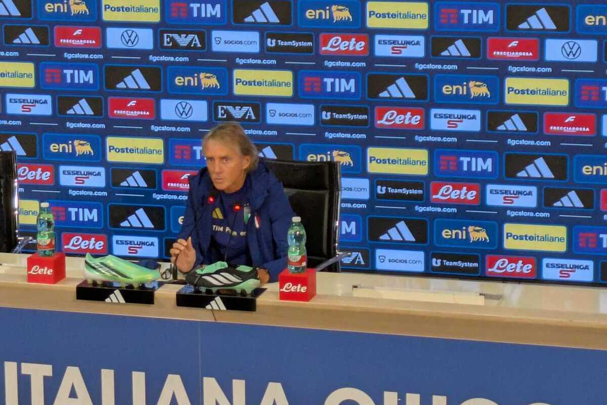 Roberto Mancini speaks to the media at a press conference at Coverciano ahead of the 2026 September-October international break, which will see Italy take on Belgium, Turkiye, France and Turkiye again in the Nations League. (Picture: Lorenzo Bettoni).