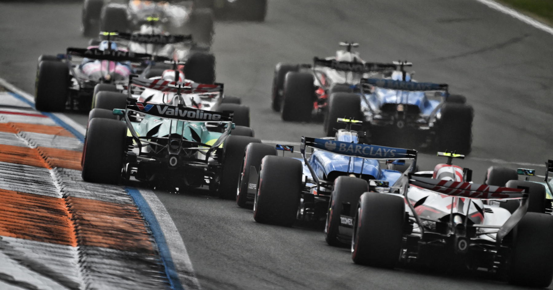 F1 driver announces he is leaving team as FIA declare Sepang heat hazard - RacingNews365 Review