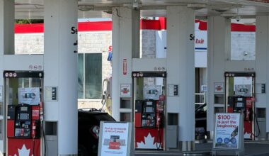 Here’s when gas prices will drop 10 cents a litre in Ottawa - ctvnews.ca
