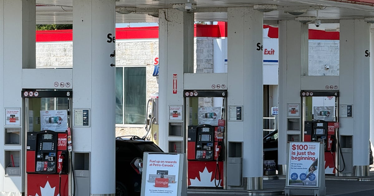 Here’s when gas prices will drop 10 cents a litre in Ottawa - ctvnews.ca