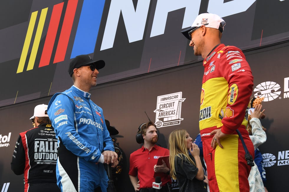 AUTO: MAY 31 NASCAR Cup Series Cracker Barrel 400