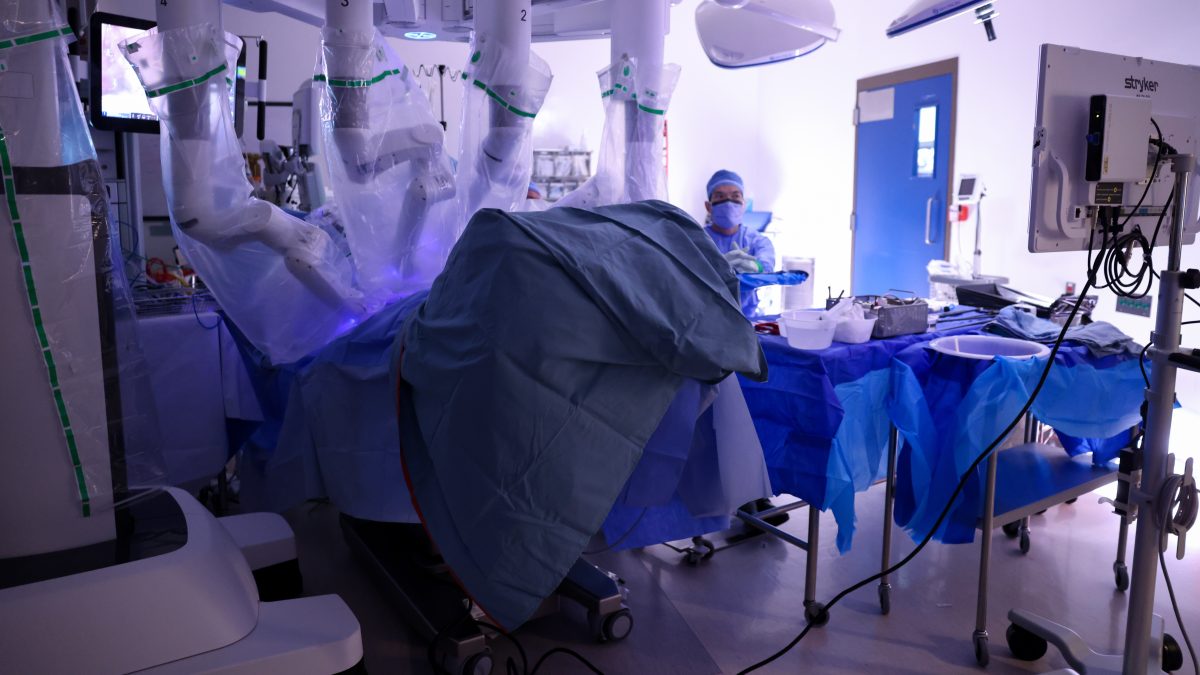 Red Deer surgeons embrace transformative robotic technology