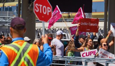 Labour bill will test limits of Ottawa's power to quash strikes: experts