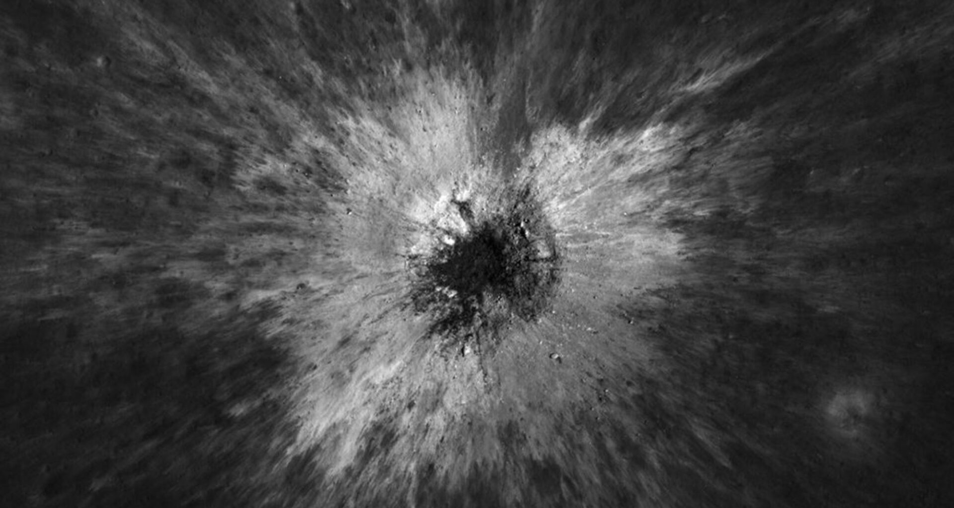 A giant new crater on the moon photo of the day for Sept. 21, 2026