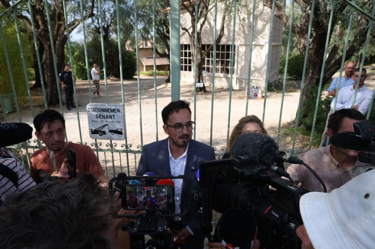 Rassemblement National (RN) Mayor of Cagnes-sur-Mer Bryan Masson makes a statement outside the Musee Renoir after four paintings, together valued at nine million euros, were stolen in an early-morning break-in, with one recovered nearby and two suspects still at large, in Cagnes-sur-Mer on September 8, 2026. (Photo by Valery HACHE / AFP)