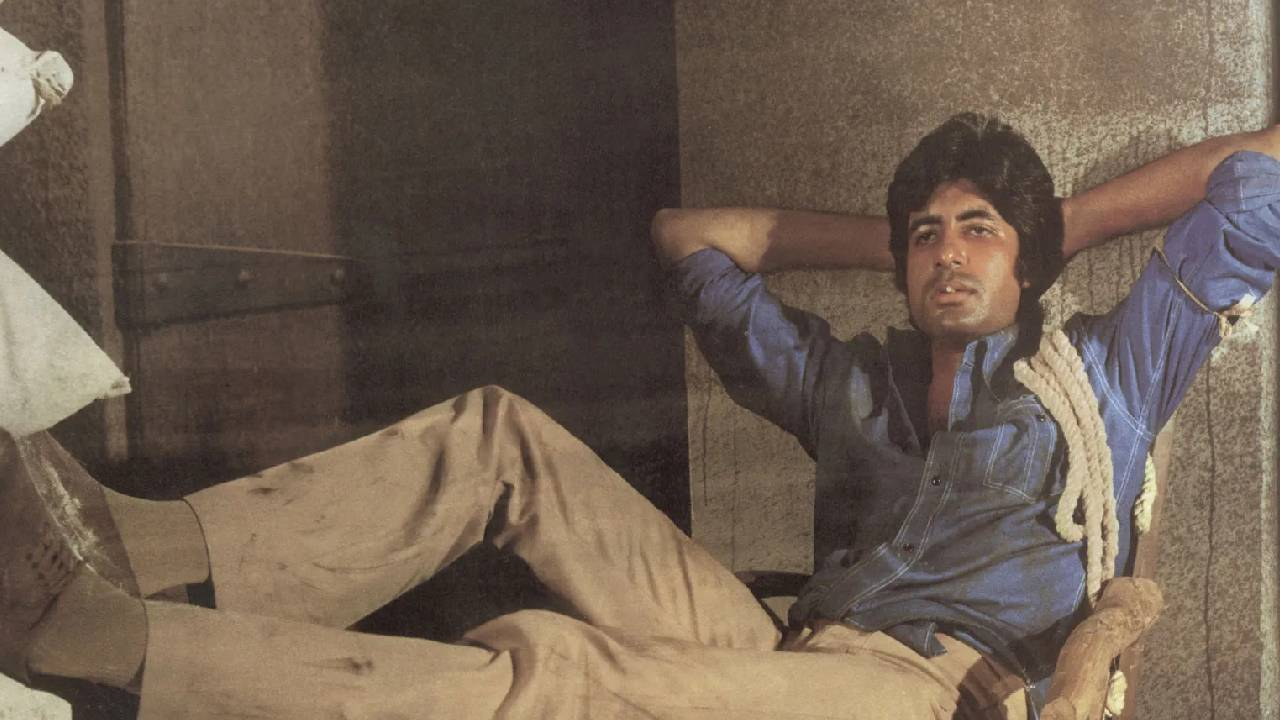 Amitabh's 'Angry Young Man' persona had become globally popular at that time. Amitabh's 'Angry Young Man' persona had become globally popular at that time.