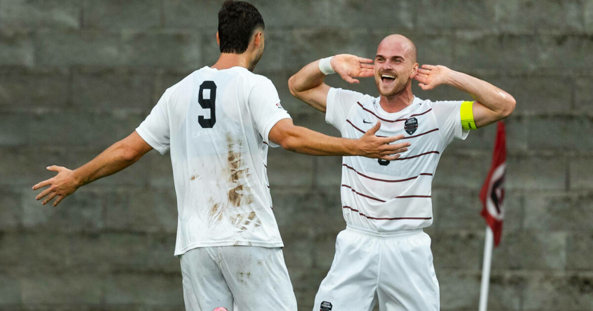 Men’s Soccer Hosts Top-15 Matchup Monday Night – University of South Carolina Athletics