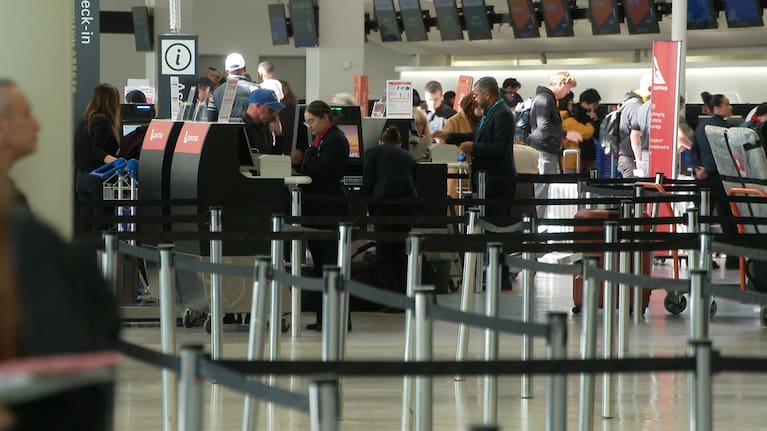 Travellers at Auckland airport (File image).