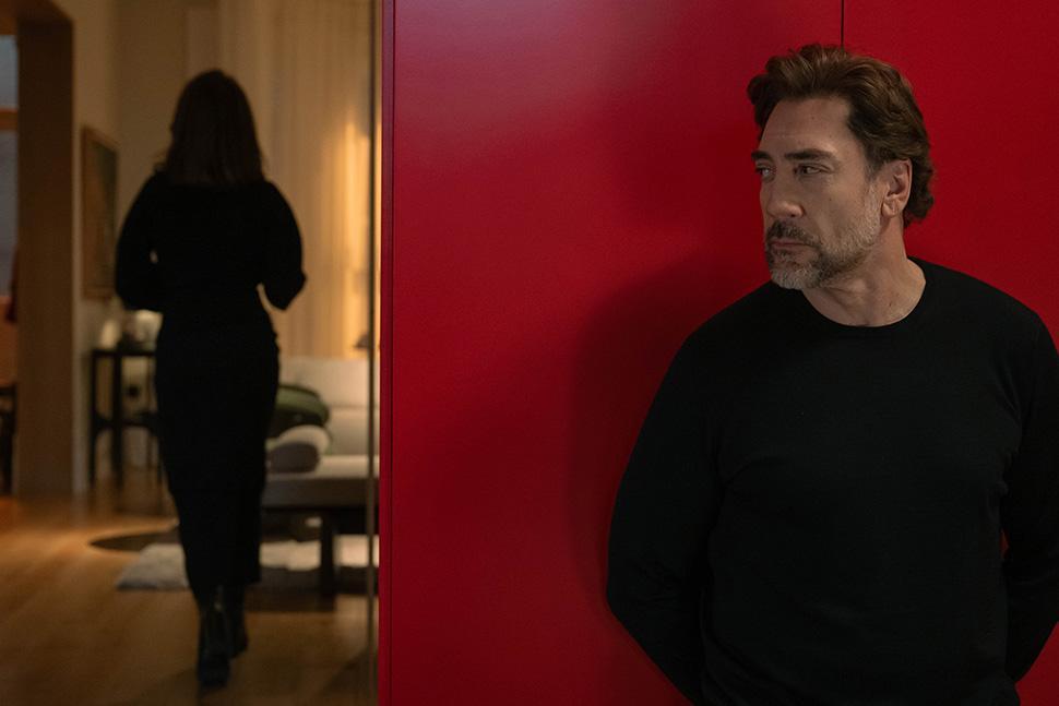 'Bunker' Review: Penélope Cruz, Javier Bardem In Florian Zeller Drama
