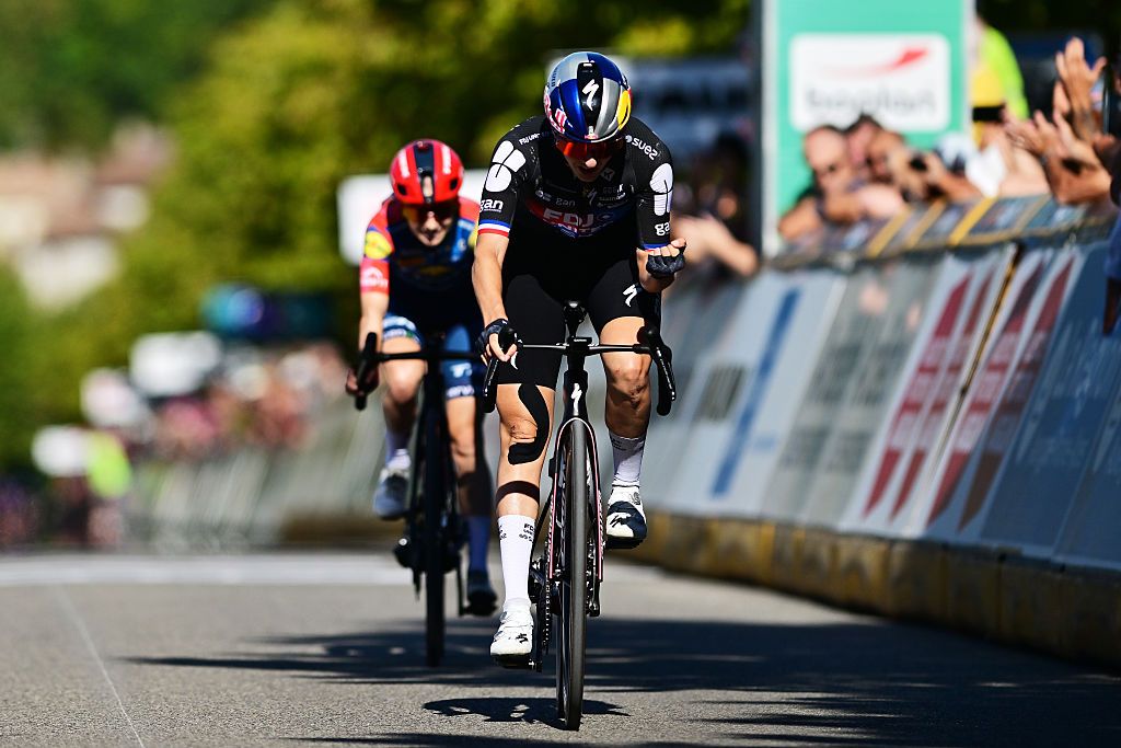 Juliette Berthet (FDJ United - SUEZ) wins stage 2 of the 2026 Faun Tour Femmes in Dieulefit, France. (Photo by Billy Ceusters/Getty Images)