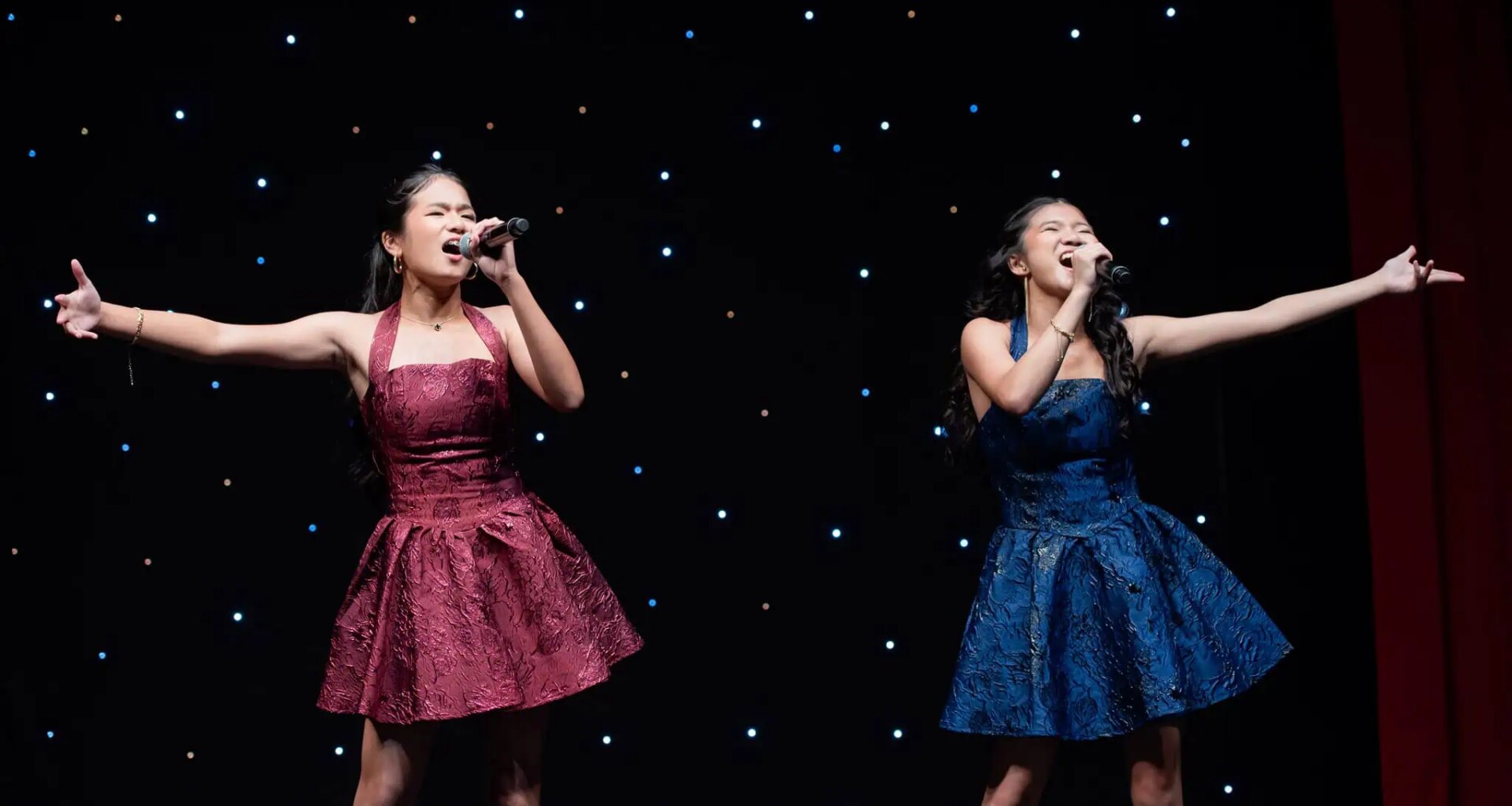 Mississauga singing sisters win top prize at Canadian National Exhibition competition