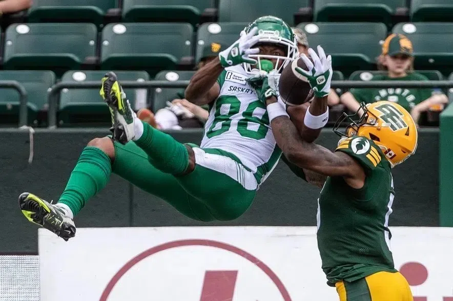 Dohnte Meyers catching a pass