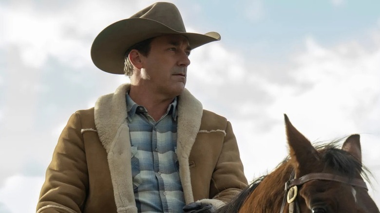 Roy Tillman (Jon Hamm) rides a horse in Fargo