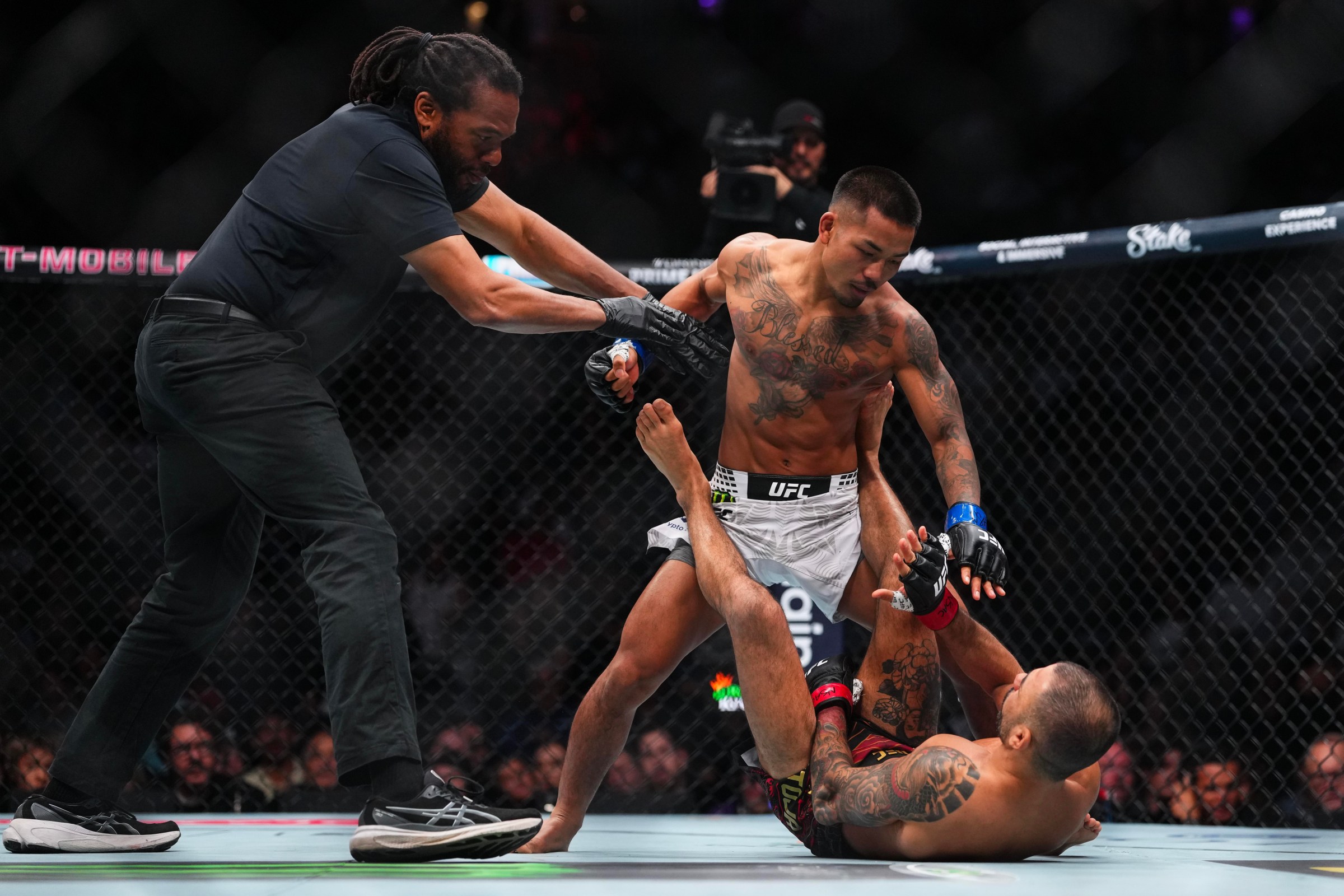 Van and Pantoja run it back at UFC 331.
