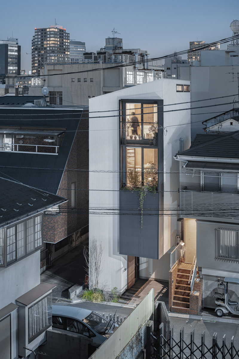 house in kagurazaka 12