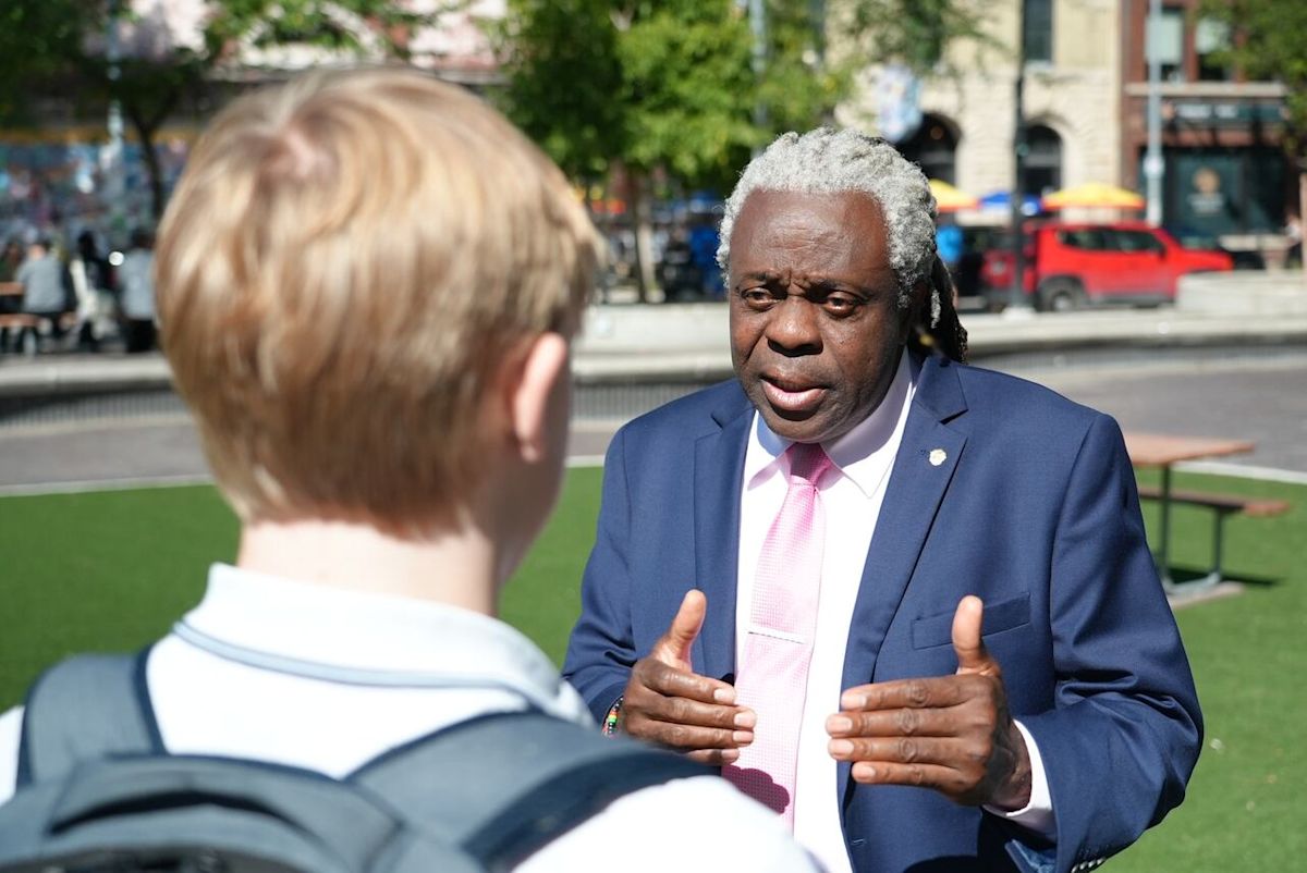 Mayoral candidates pitch Winnipeg Transit safety, environmental and development plans