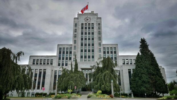 Vancouver mayoral candidates start campaigning while potential provincial election looms