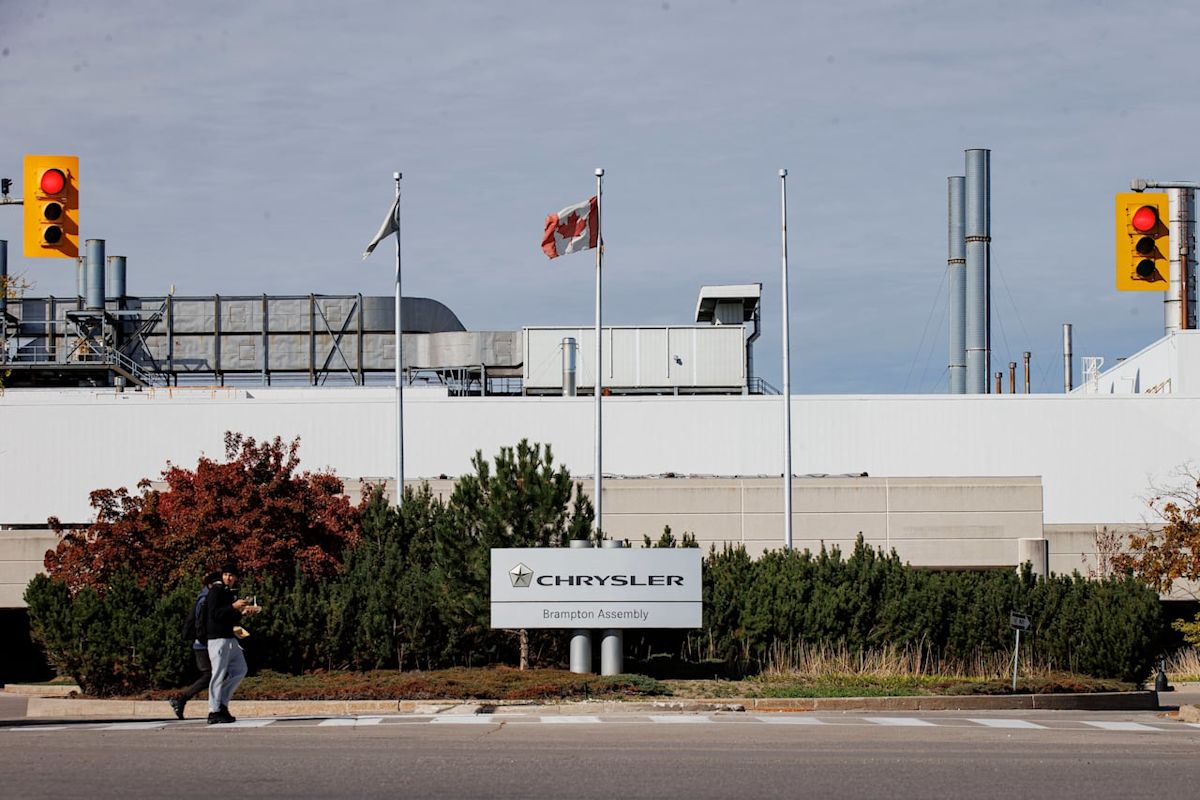 Ford, Joly call on Stellantis to make new model at Brampton plant after automaker signals potential sale