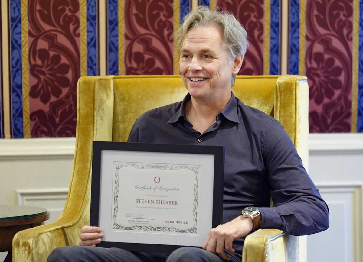 Vancouver art star Steven Shearer wins Audain Prize, allows rare photo to be taken