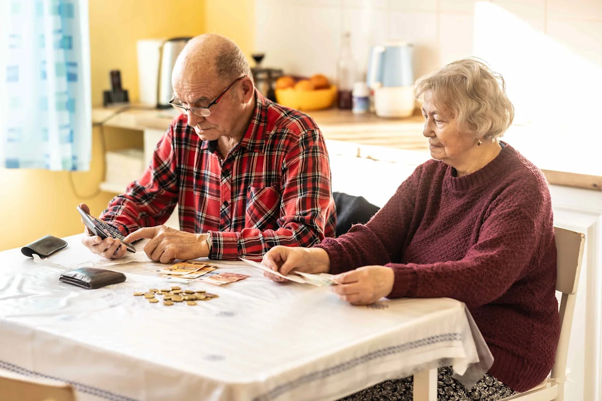 How Many Retirees Have Incomes of Less Than $2,000 a Month?