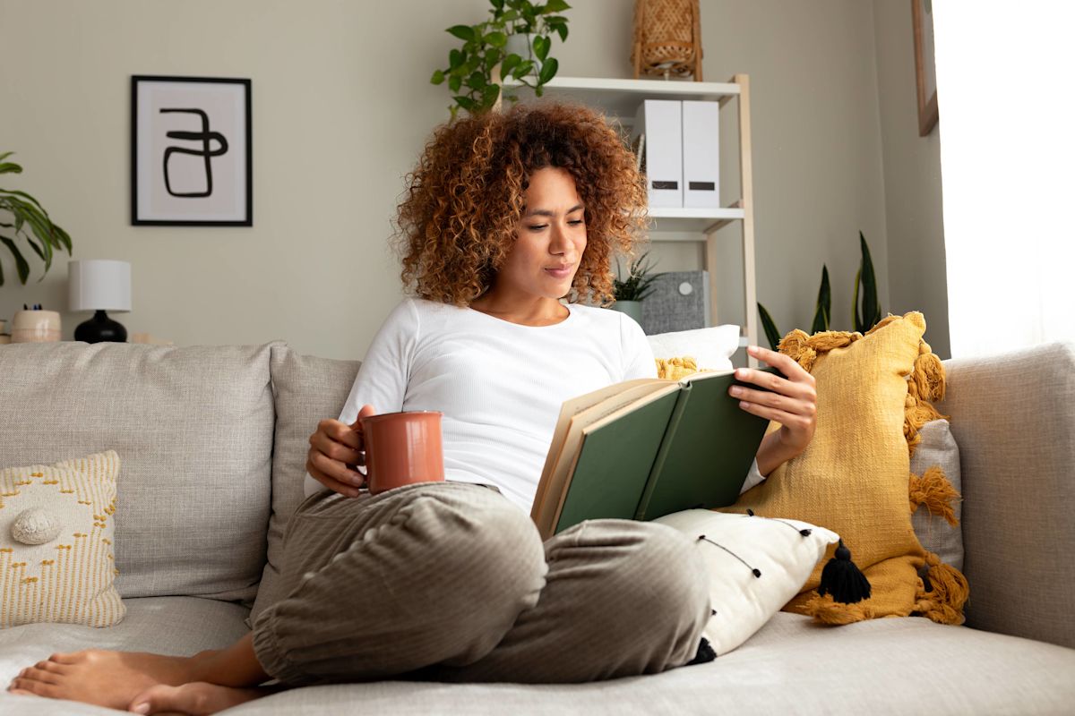 Psychologist Reveals 5 Unique Qualities of Daily Readers That Enhance Wellbeing