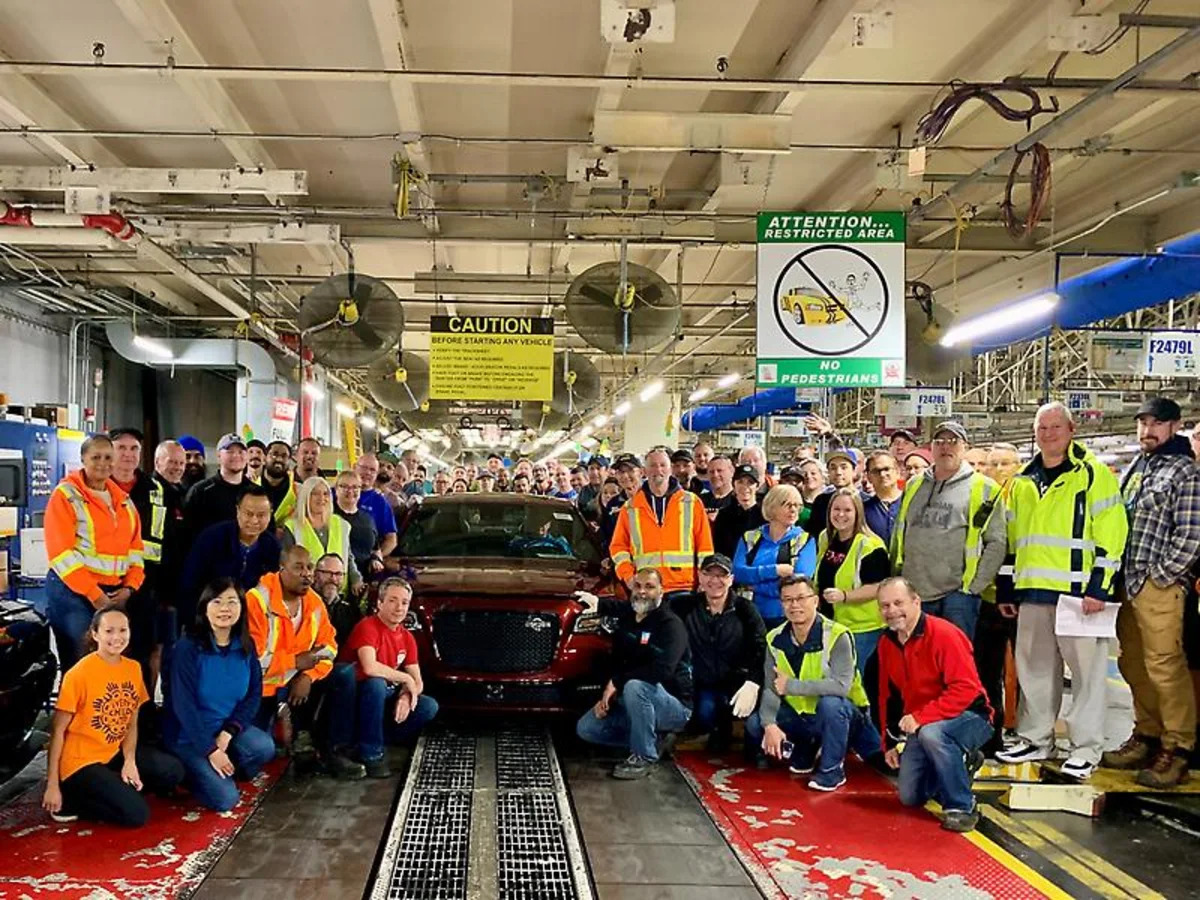 Stellantis Lined Up an Armored-Vehicle Builder for Brampton. Now It Needs the Union to Sign.