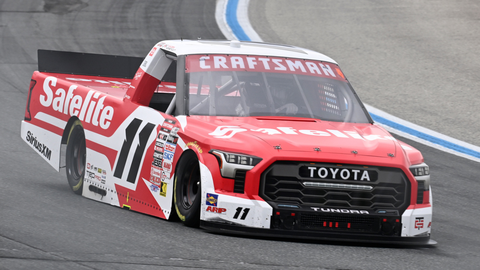 Kaden Honeycutt not comparing himself to Layne Riggs ahead of NASCAR Truck Series Chase