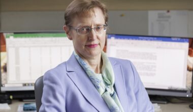 Dr. Elizabeth Osuch