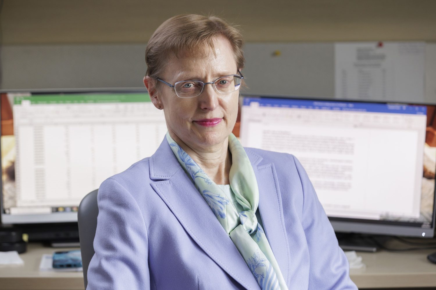 Dr. Elizabeth Osuch