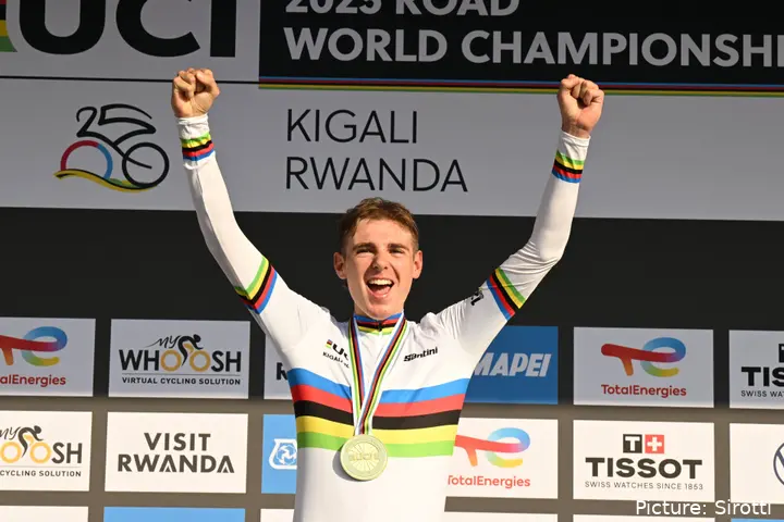 Lorenzo Finn in rainbow jersey at under-23 World Championships 2025 in Kigali