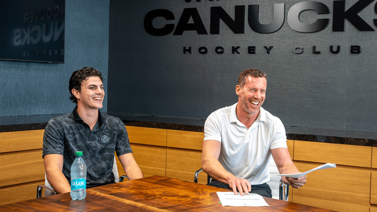 Zeev Buium and General Manager Ryan Johnson Discuss Buium's 8-Year Contract Extension with Canucks