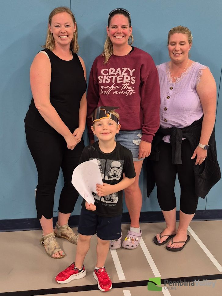 Three women with Maverick