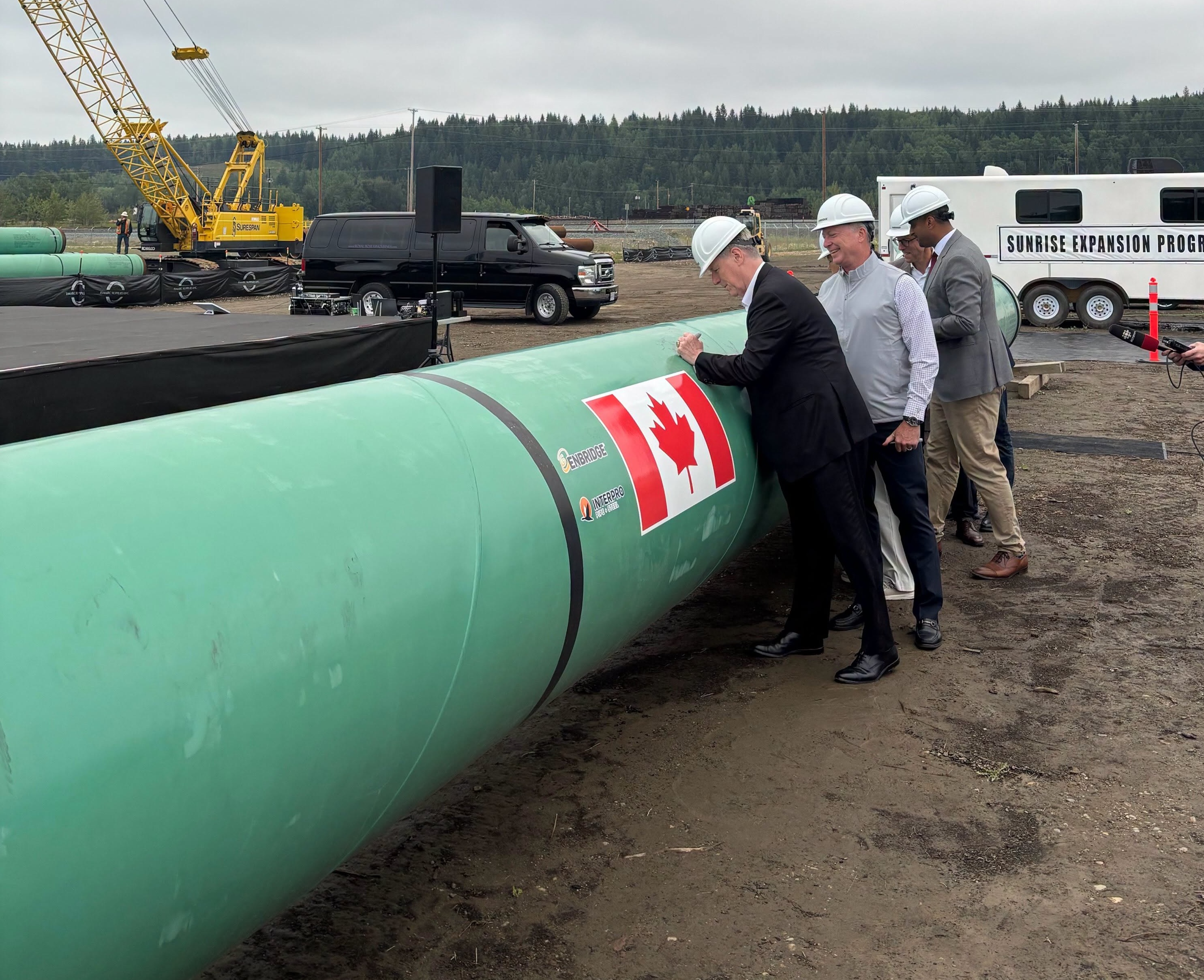 Minister of Energy, Hon. Tim Hodgson signs pipeline in Prince George B.C.
