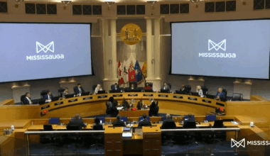 Mississauga pauses new large-scale data centre development