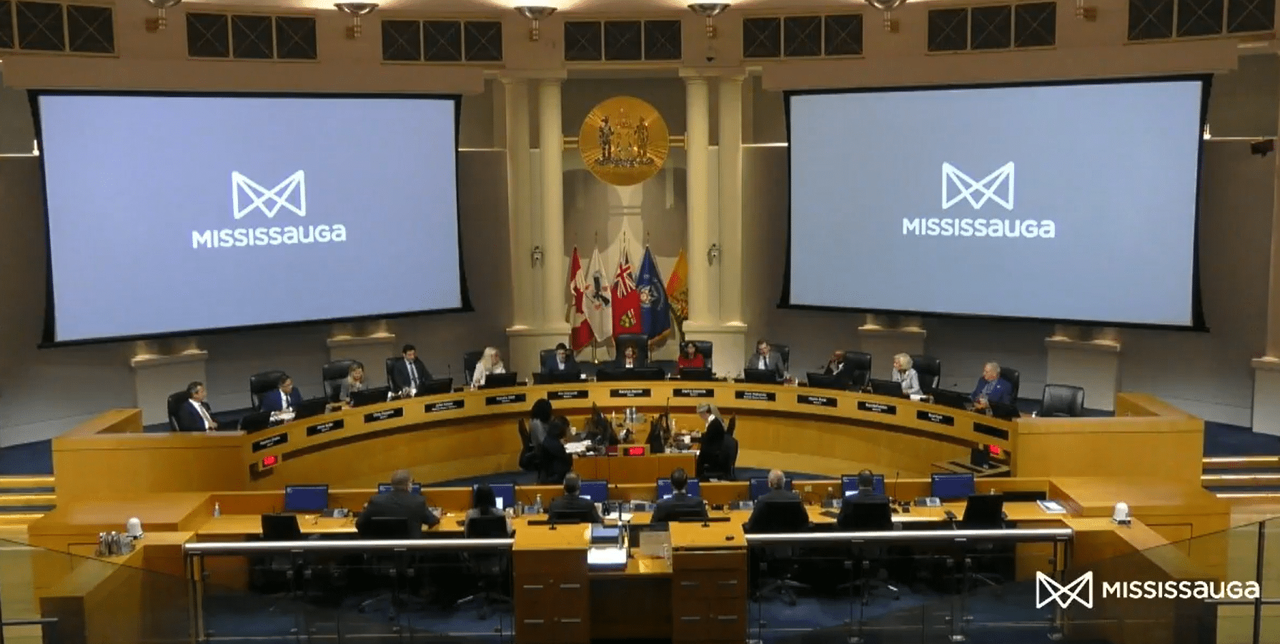 Mississauga pauses new large-scale data centre development