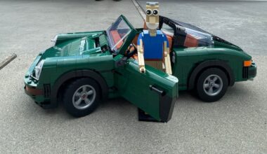 Lego House, Billund's new Formula 1 race cars