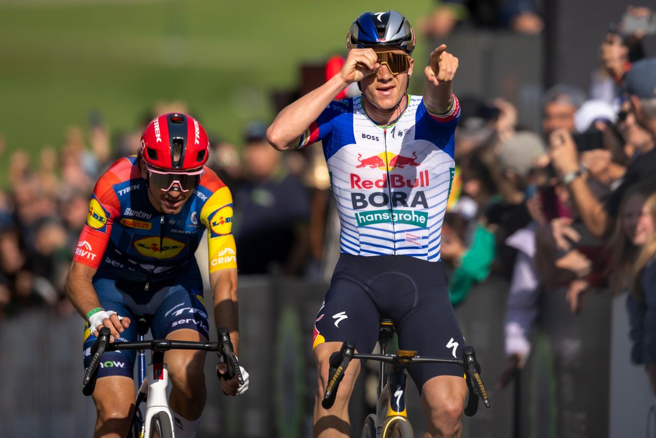 What’s the meaning of Remco Evenepoel’s finish-line celly in Quebec City?