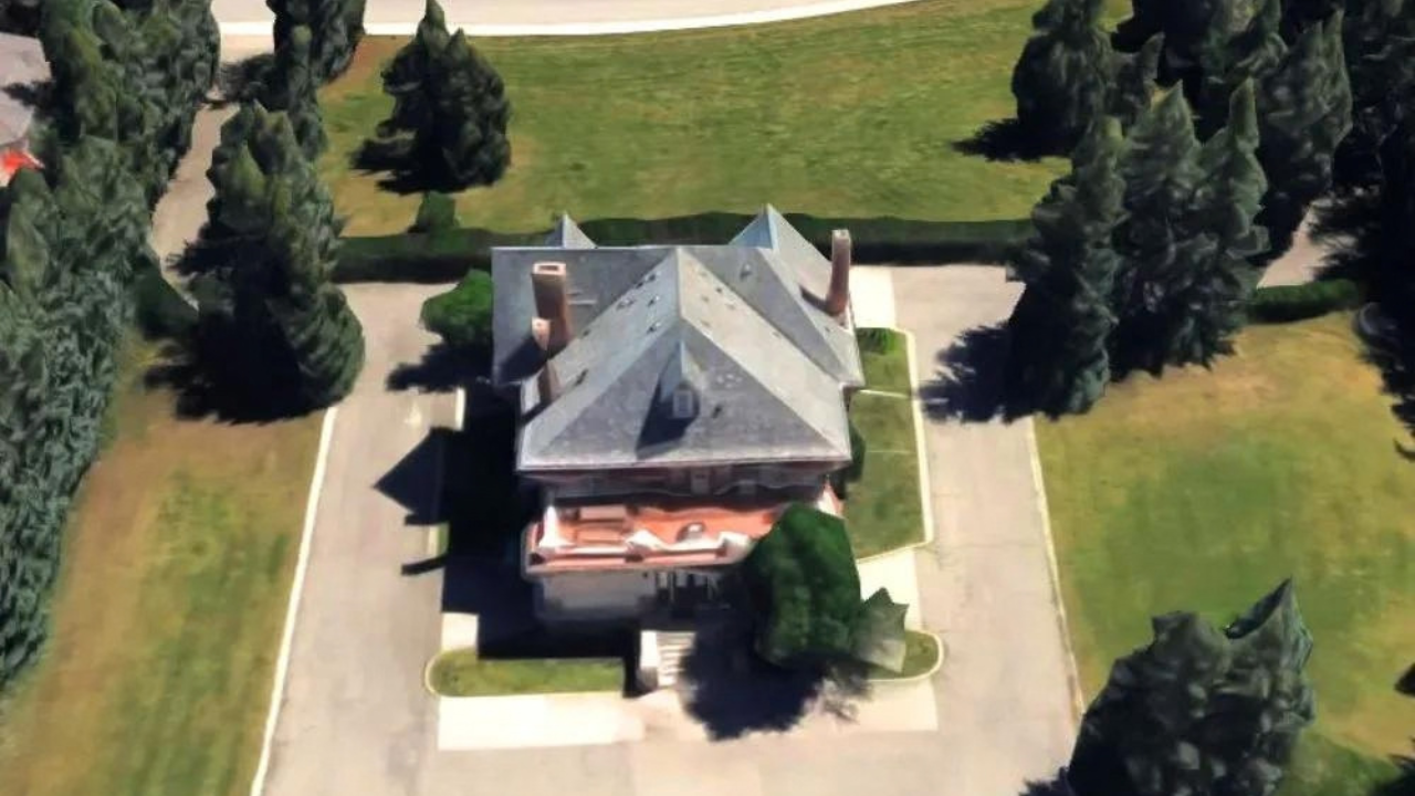 The 1905 mansion had a history before the Harts<br>