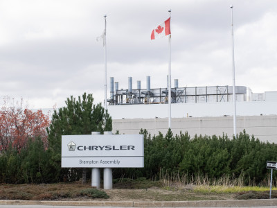 Unifor continuing fight for Brampton after bargaining with Stellantis collapses, Roshel signs MOU to buy assembly plant