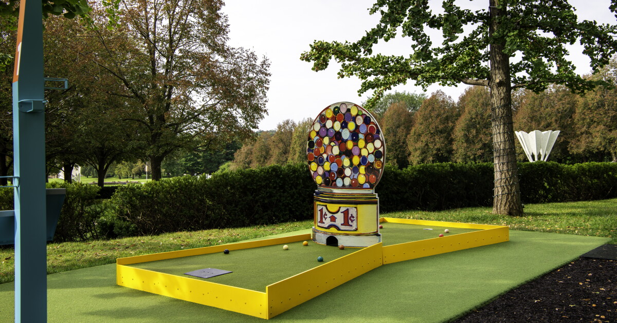 Kansas City's best mini golf courses, from fine art to dinosaurs | KCUR