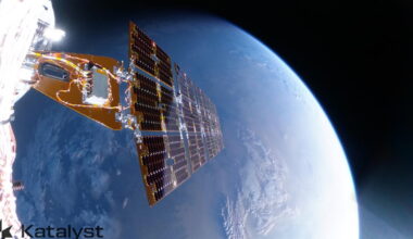Rescue satellite gets close to NASA's doomed telescope, even if it can't save it