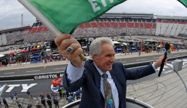 NASCAR legend Darrell Waltrip steps away after brain disease diagnosis
