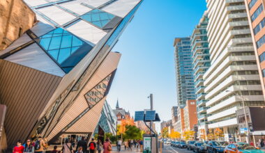 Why Fall Is the Best Time to Explore Toronto’s Art Scene