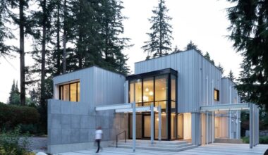 Vancouver house that mimics shipping containers for sale