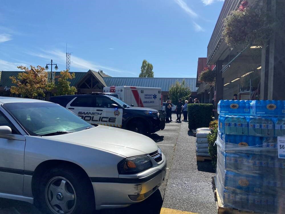 Pepper spray use forces evacuation at Royal Oak grocery store
