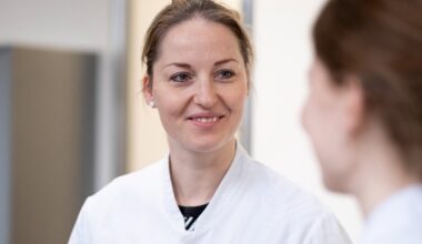 WHO launches new mentorship toolkit to support nurses entering the workforce