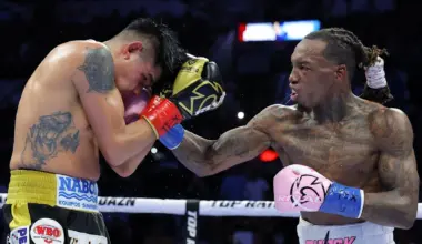 Foster paints masterpiece vs. Navarrete for Ring, unified 130-pound championships