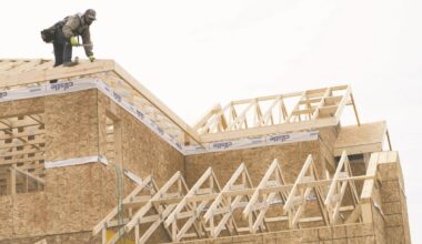 Tariffs put squeeze on Edmonton-area homebuilders