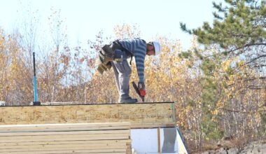 A construction worker builds a home in Sudbury, Ont. on Friday October 23, 2026. John Lappa/Sudbury Star/Postmedia Network