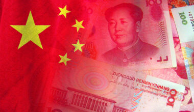 China shuts hundreds of banks as Beijing bolsters financial system